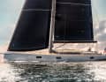 Running: The Tripp 90 is committed to reducing complexity. A few hands sail the almost 30 metre long carbon construction from Greifswald.