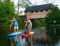 Three models among themselves - Klaas, Kai and the wooden house bridge in Ahrensberg.