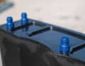 Thanks to the four large knurled screws, installation is quick and tool-free.