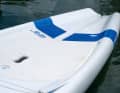In addition to the large board width in the centre, the low standing position ensures tipping stability.
