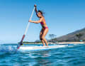 Black Project stattet ein starkes Team an internationalen SUP-Athleten aus – der Großteil ist in der Racing-Disziplin aktiv. Hier: Weltmeisterin Seychelle Webster.