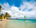A few metres further from La Digue: shallow water fun in the lagoon.