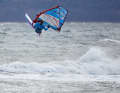 The compact jumping position for the back loop is ideal for practising