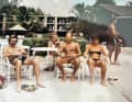 „Seemann“ Kutte Priessner (im Bild links) war damals ein gefeierter (Surf-)Filmstar.
