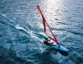 At eight to ten degrees, the testers were able to warm up quickly on Lake Garda at 45 to 60 kilometres per hour.