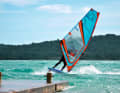 Freestyle in strong southerly winds (Jugo) in Pirovac. Depending on the wind direction, the entrance in front of the petrol station (spot 2) is the better option than at the marina (1).
