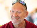 Peter has never lost his friendly smile, even after many setbacks. His enthusiasm for windsurfing overcomes all adversity.