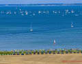 Bei der Sternfahrt in der Geltinger Bucht trafen sich Segler, Surfer, SUPer und andere Wassersportler...