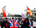 Surferinnen und Surfer aus 35 Nationen sind am Start.