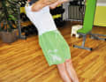 Here you train your biceps and your firm grip on the boom by strengthening your forearms. Bend your elbows to pull the boom towards your head.