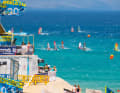 The best-known World Cup is organised by the Professional Windsurfers Association (PWA). In addition to slalom (pictured), there are also the disciplines of wave riding and freestyle