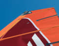 Trim markings in the top are extremely helpful for finding the right luff trim - brands such as Goya, GunSails (pictured here), Loftsails, Point-7 or RRD offer these little helpers, which make life easier, especially for less experienced surfers