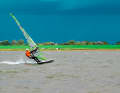 Der Windsurfing-Club Wesermünde ist im Racing („Wurster Langschlag“) und Speedsurfen sehr engagiert und Anlaufstelle für Studierende in Bremerhaven.