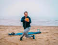 But to increase this, pass a small weight (up to a maximum of 3 kg) from one hand to the other with outstretched arms ...
