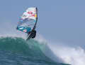 ...dazu gab es großartige Bilder von einem Top-Swell auf den Kapverden