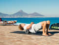 Loosening the upper back with the Blackroll