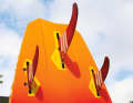 Short and often strongly curved fin(s), optionally as single fin (1 fin), twinser (2), thruster (3) or quad (4).