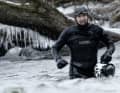 Frithjof ist fast immer im Wasser - ob mit der Kamera, Windsurfzeug oder anderen Boards