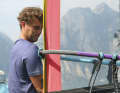 With the boom just under shoulder height, you can work efficiently and comfortably at the same time.