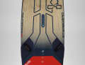 The Starboard Foil Freeride 85 is a typical freeride foil board with a width of 85 centimetres and a volume of 160 litres, making it ideal for foil beginners. The matching supercruiser foil with 1650 cm2 is suitable for smaller sails.