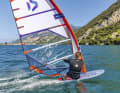 Segelgröße 7,8 passt ideal zum 76 Zentimeter breiten Board – zwei Jag waren die Vergleichsboards für den Segeltest in surf 9-2024.