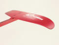 With the tips pointing downwards and rounded ends (2), Severne reduces the risk of injury without compromising the function of the foil. Sharp edges and pointed wings seem superfluous for freeride foiling.
