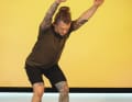 Heranziehen der Arme beim Yoga