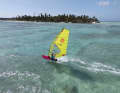 Freerace sails are also extremely suitable for relaxed long strokes with strong gusts and through wind holes due to the large wind range.