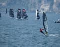 You'll get the moths: For this test, we also fled to the light wind area of Malcesine, where normally only the "Moth" sailors buzz around.
