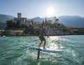 Small wind waves like here on Lake Garda are enough to fly long distances on the foil.