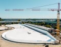 Das Gelände liegt nahe dem Flughafen in einem Gewerbepark