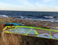Mostly there is bump & jump, on big days the sandbank can also offer decent waves