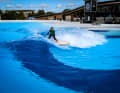 The intermediate session (here pointbreak through the whole pool) is ideal for midlength and shortboards.