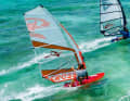 Freeriders Paradies: Die kilometerlangen Schläge bei den Testfahrten sind ein seriöser Job und Genuss zugleich. Das Sailloft Cross bei der Arbeit am Pigeon Point.