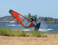 We tested the freestyle sails at the Großenbrode spot. In addition to laboratory flat water, there are also areas with small chop and bump & jump conditions.