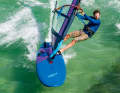 Freeride Wide: Beim etwas breiteren Modell sind Komfort und Leistung harmonisch aufeinander abgestimmt. Besonders einfach zu surfen – und auch für schwere Surfer sauber und  vor allem sicher zu halsen.