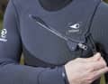 The Soöruz winter neo can be tightened on the chest using a drawstring
