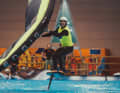 Balz Müller has already done his laps on the large pool at boot Düsseldorf.