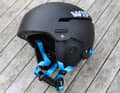 The magnetic drawstring is well padded and easy to use