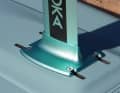 The 80 mm aluminium mast achieves good stiffness values