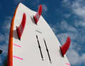 The Fanatic Bee is primarily designed for SUP use in the waves. A double rail has been added for tacking and windsurfing
