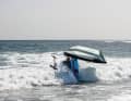 Sobald das Wasser tiefer wird, kannst du das Board ablegen