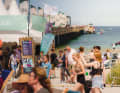Dazu gibt es Food-Trucks, Drinks und...
