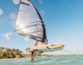 Windfoiling with rigging is also possible thanks to the mast foot thread