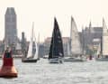 72 bateaux se sont croisés sur la ligne de départ et ont été répartis en quatre groupes pour la course.
