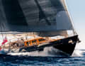 Auf schnellem Kurs: Die Segel lieferte Doyle New Zealand aus dem Material Stratis. Ihnen wirkt ein fester Kiel entgegen. „Aquarius“ erreicht einen theoretischen Rumpfspeed von 16 Knoten. Ein MTU-Diesel schiebt die Ketsch nonstop 4000 Seemeilen weit