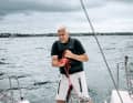 Furling: On a low course (150 degrees to the true wind), extend the bowsprit if possible. Take up the tack line. Place the gennaker sheet on the winch. Then haul the halyard quickly with the cleat closed