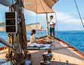 Halyards are operated in the mast area, which keeps the cockpit clear. Guests can make themselves comfortable on the unobstructed foredeck