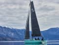 A fathead mainsail is used on the backstayless rig