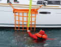 Recovery net: The net provides a good hold on the side of the vehicle, even for helpers. It can also be used as a recovery net